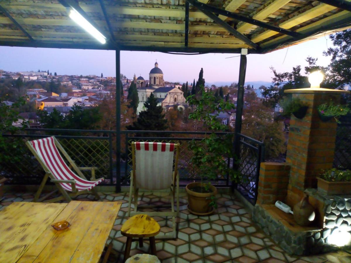 Sun Guest House Kutaisi Exterior photo