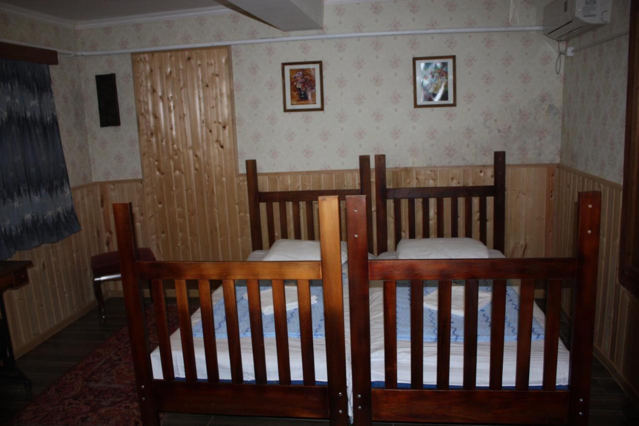 Sun Guest House Kutaisi Exterior photo
